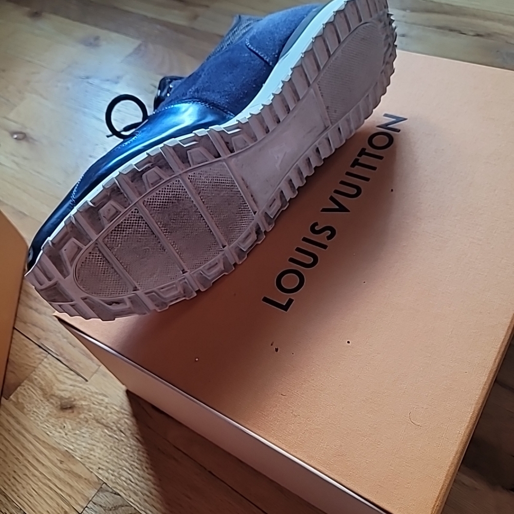Rare Louis Vuitton Blue Metallic Size 10.5 Trainer Sneakers - Picture 7 of 7